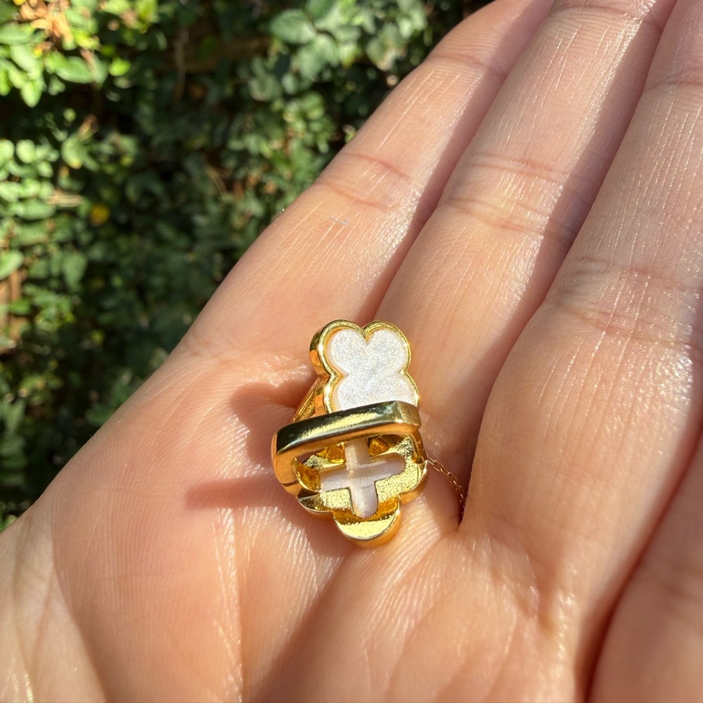 Elegant Gold and White Pendant Earrings - Picture 4 of 7